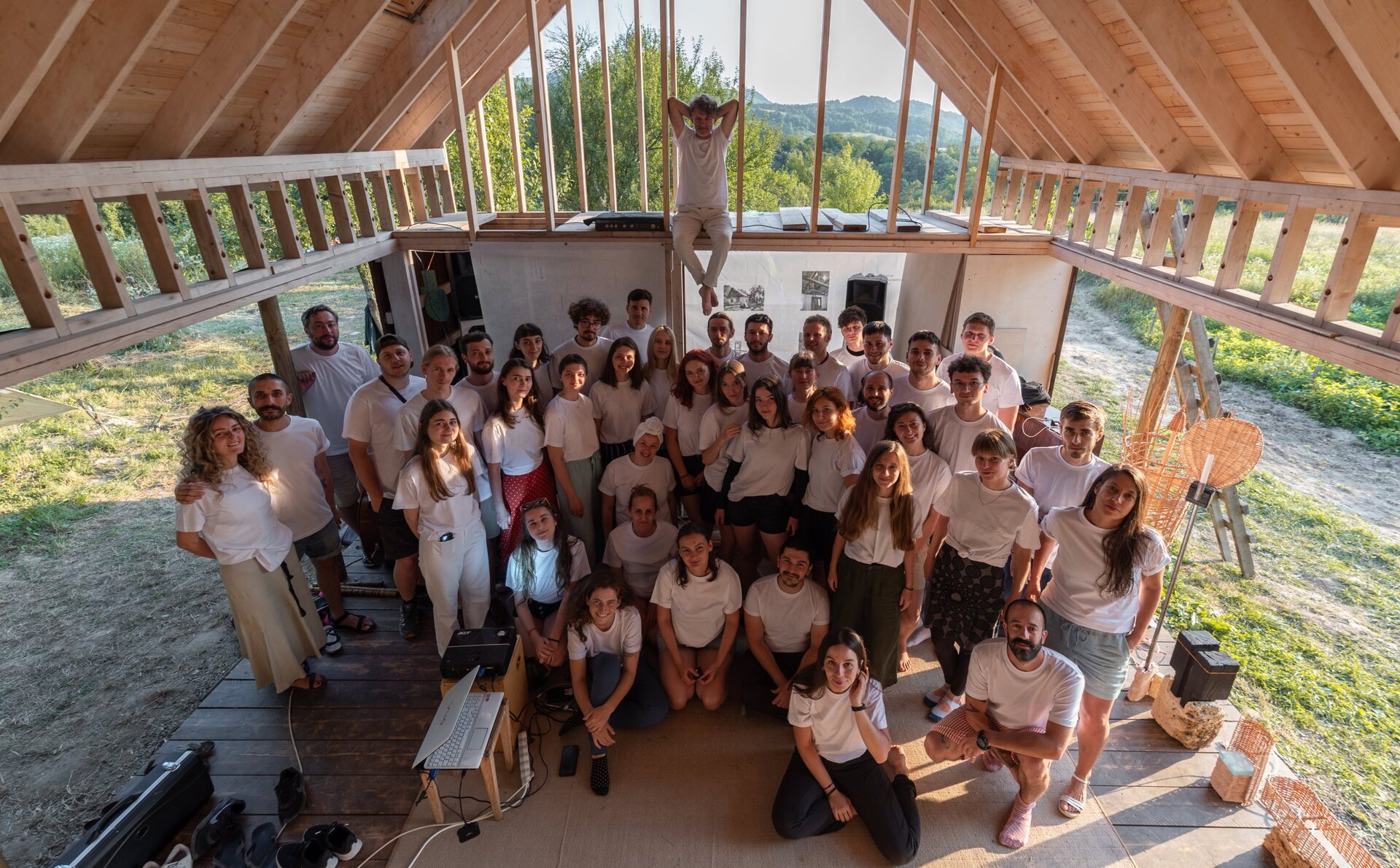 Sky Hill – Shine a Light – Making of 5.0 – 2021 – Fundația Archaeus