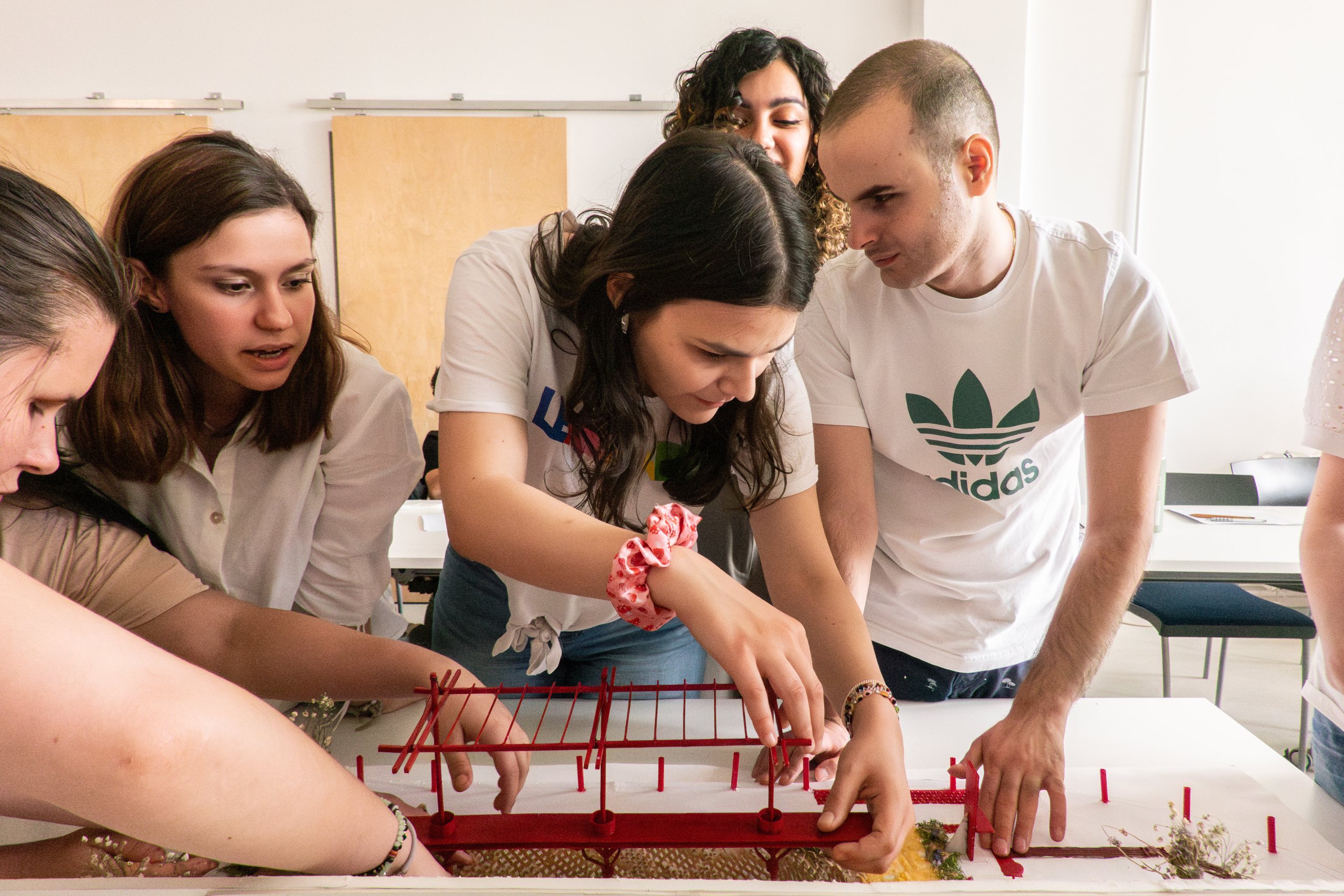 Spațiu public incluziv – model de bună practică pentru UAUIM – Asociația La Firul Ierbii