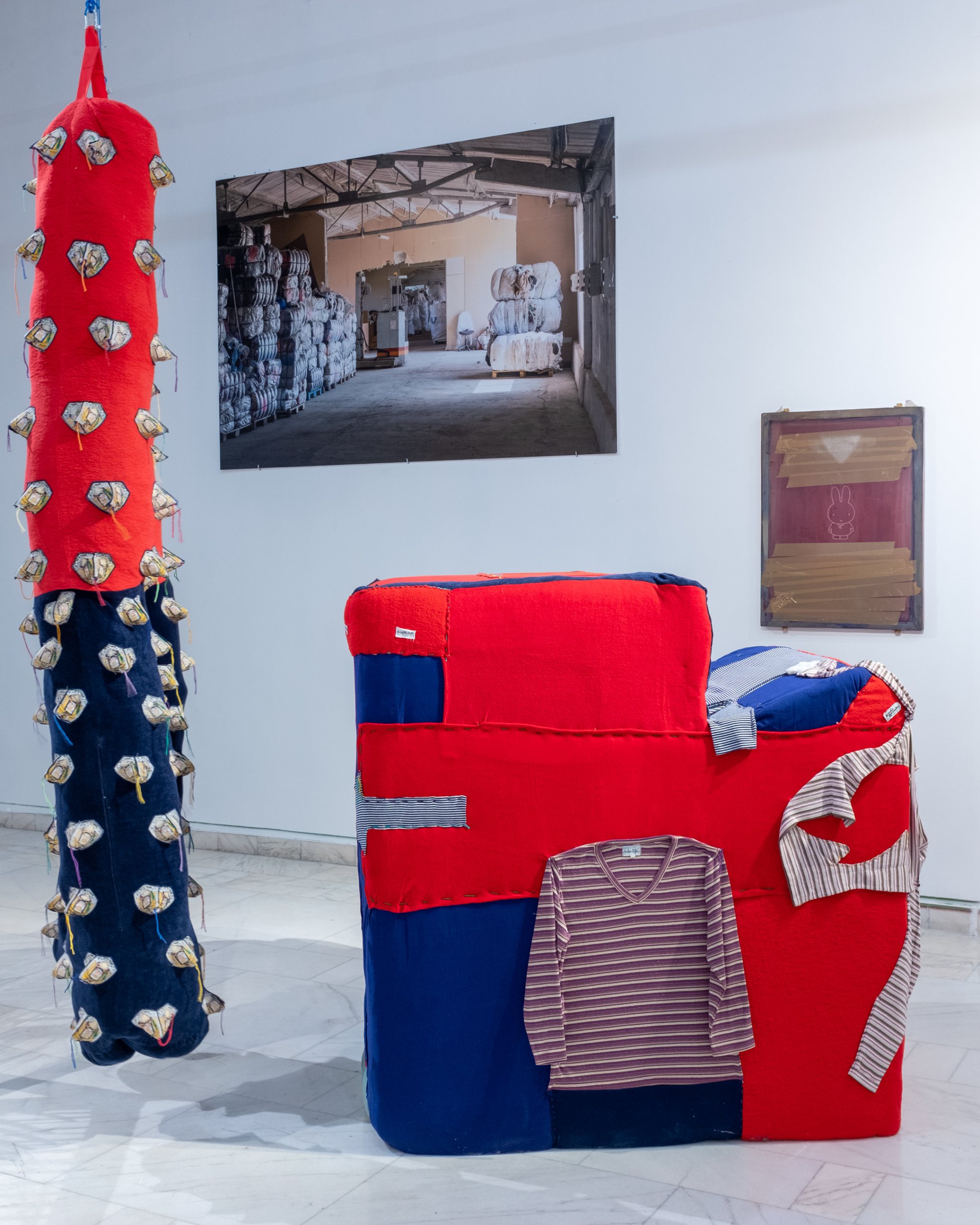 Itinerarea expoziției „Woven Secrets / Secrete Întrețesute” – Asociația FABER