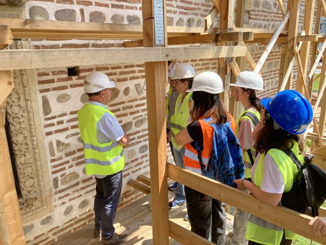 Relația dintre arhitectură  și componentele artistice, la monumentele istorice (III) – Art Conservation Support