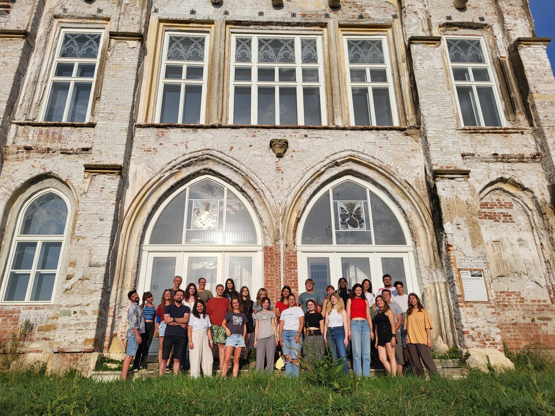 Tabără de restaurare la Castelul Bánffy din Bonțida 2024 – Fundația Transilvania Trust