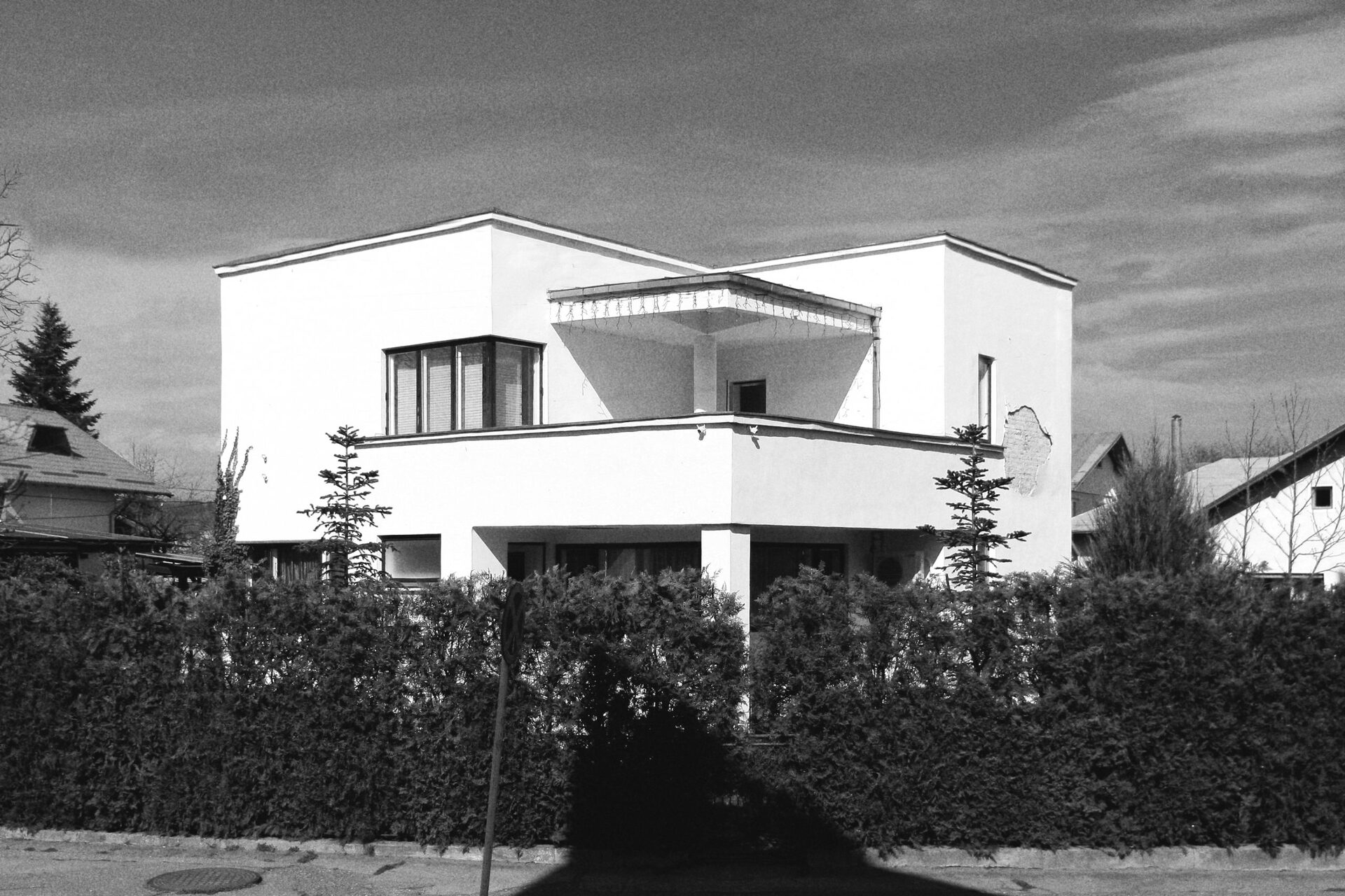 Cartografierea patrimoniului modernist ascuns – Studiu de caz: Câmpina (proiect pilot) – Filiala Teritorială București a OAR